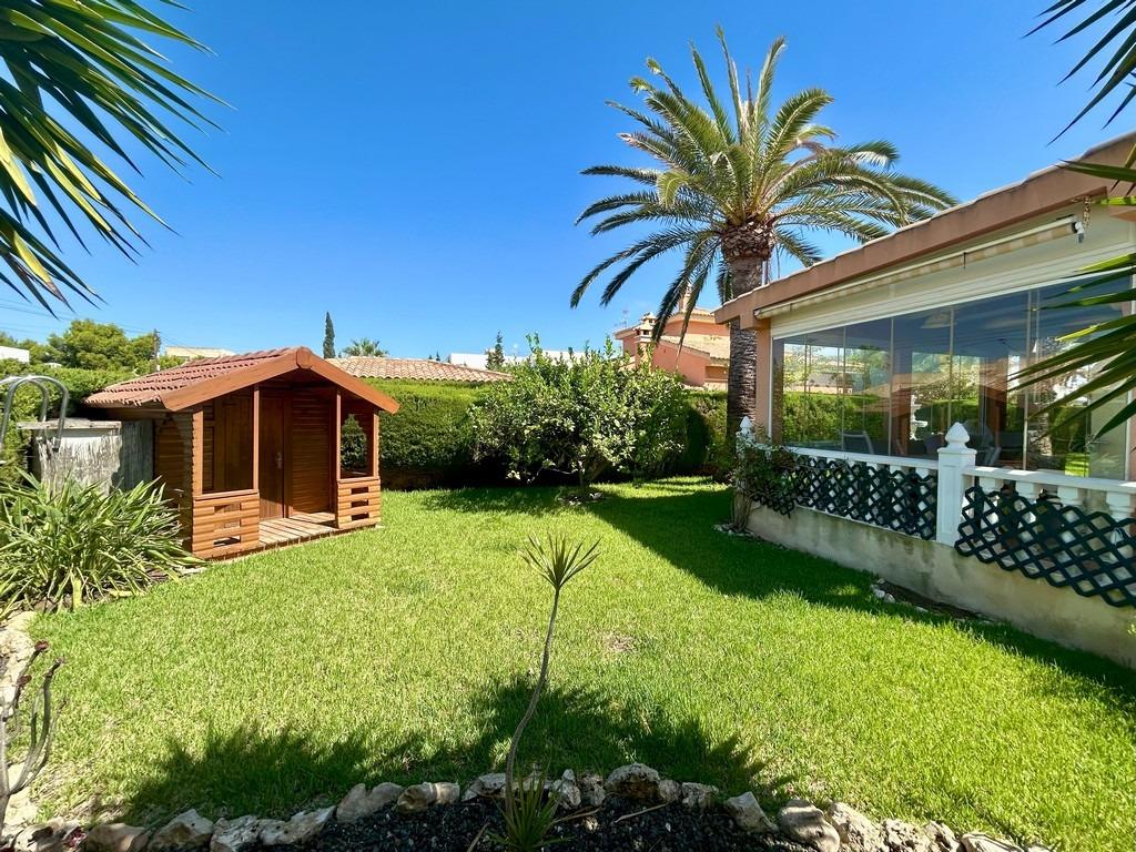 For sale - 3 Bedroom 3 Bathroom Villa in Cabo Roig - Aguamarina  - Alicante