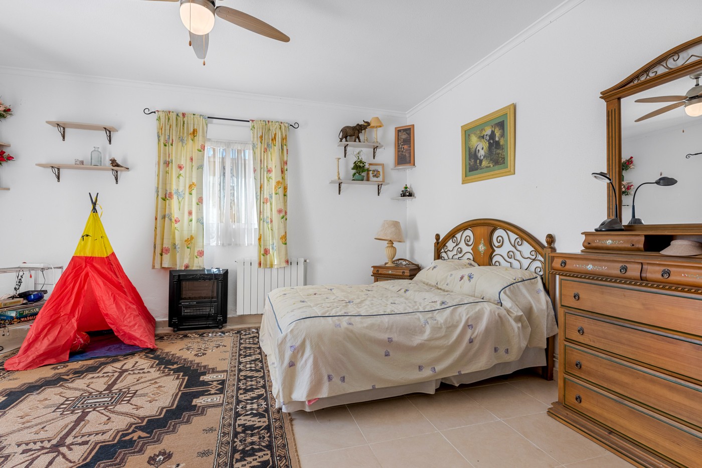 For sale - 4 Bedroom 3 Bathroom Villa in Jacarilla - Jacarilla  - Alicante