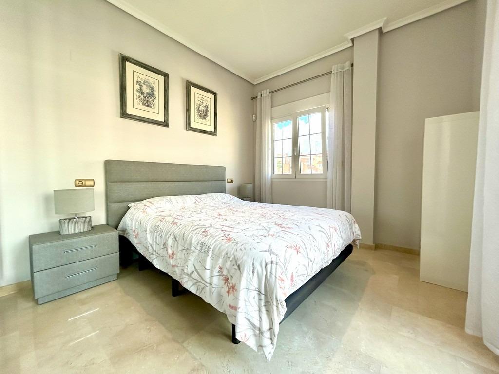 For sale - 3 Bedroom 2 Bathroom Penthouse in Cabo Roig - Campoamor  - Alicante