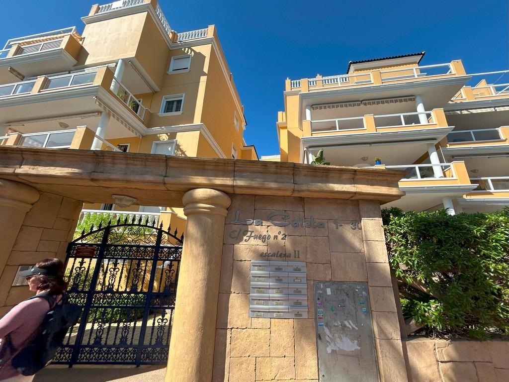 For sale - 3 Bedroom 2 Bathroom Penthouse in Cabo Roig - Campoamor  - Alicante