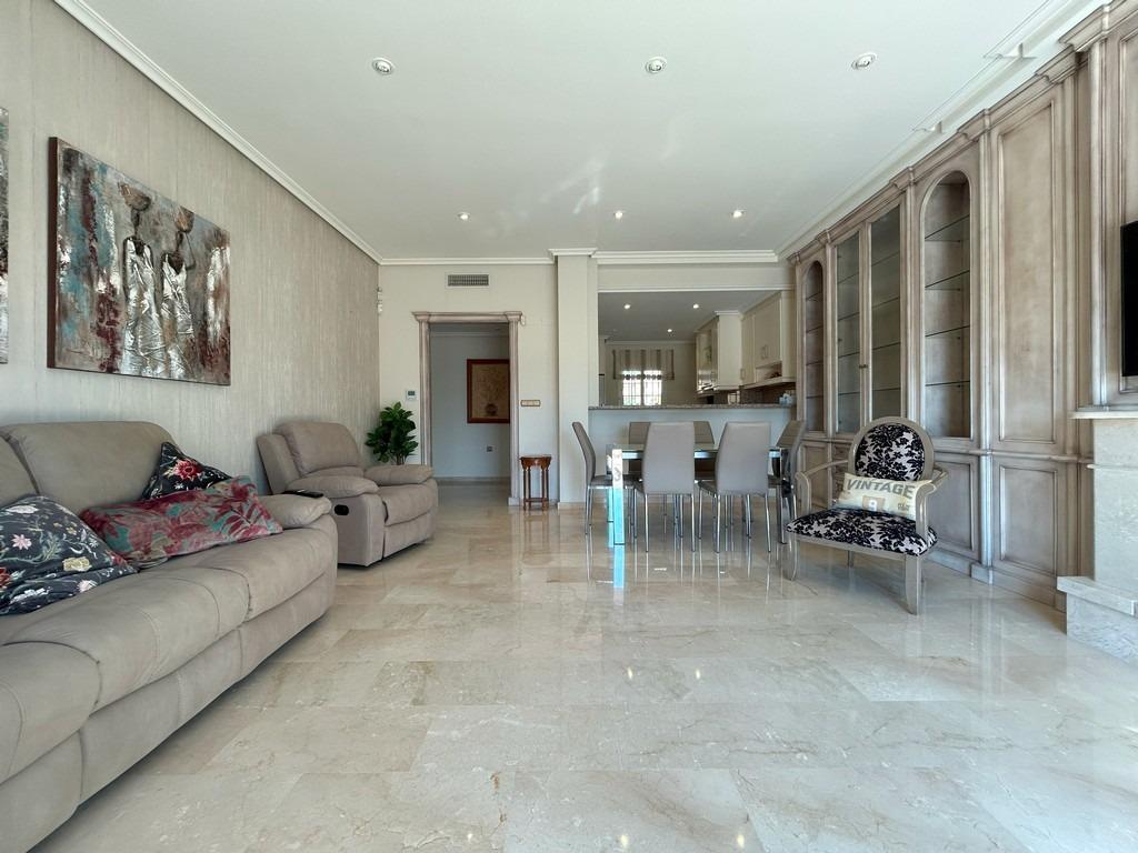 For sale - 3 Bedroom 2 Bathroom Penthouse in Cabo Roig - Campoamor  - Alicante