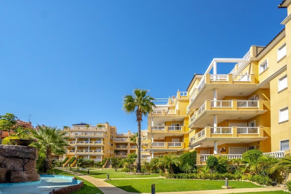 3 Bedroom 2 Bathroom Penthouse in Cabo Roig