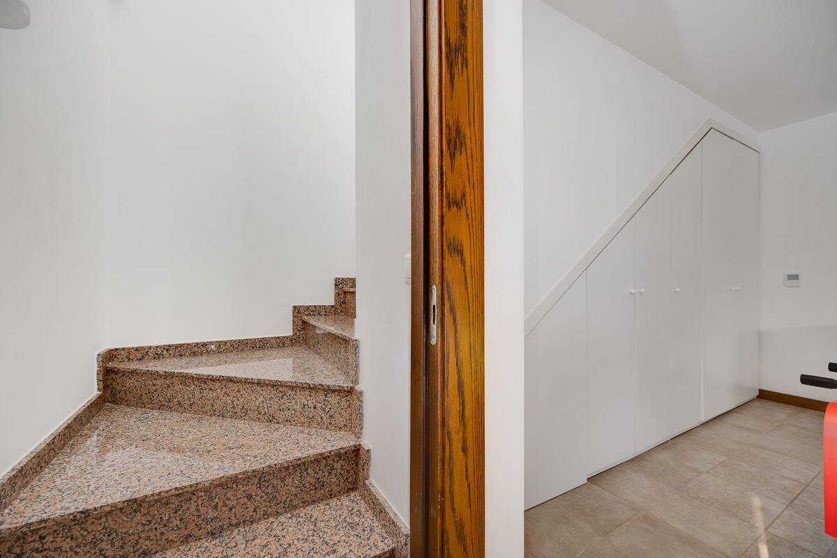 For sale - 4 Bedroom 4 Bathroom House - Detached Villa in Rojales - Ciudad Quesada  - Alicante