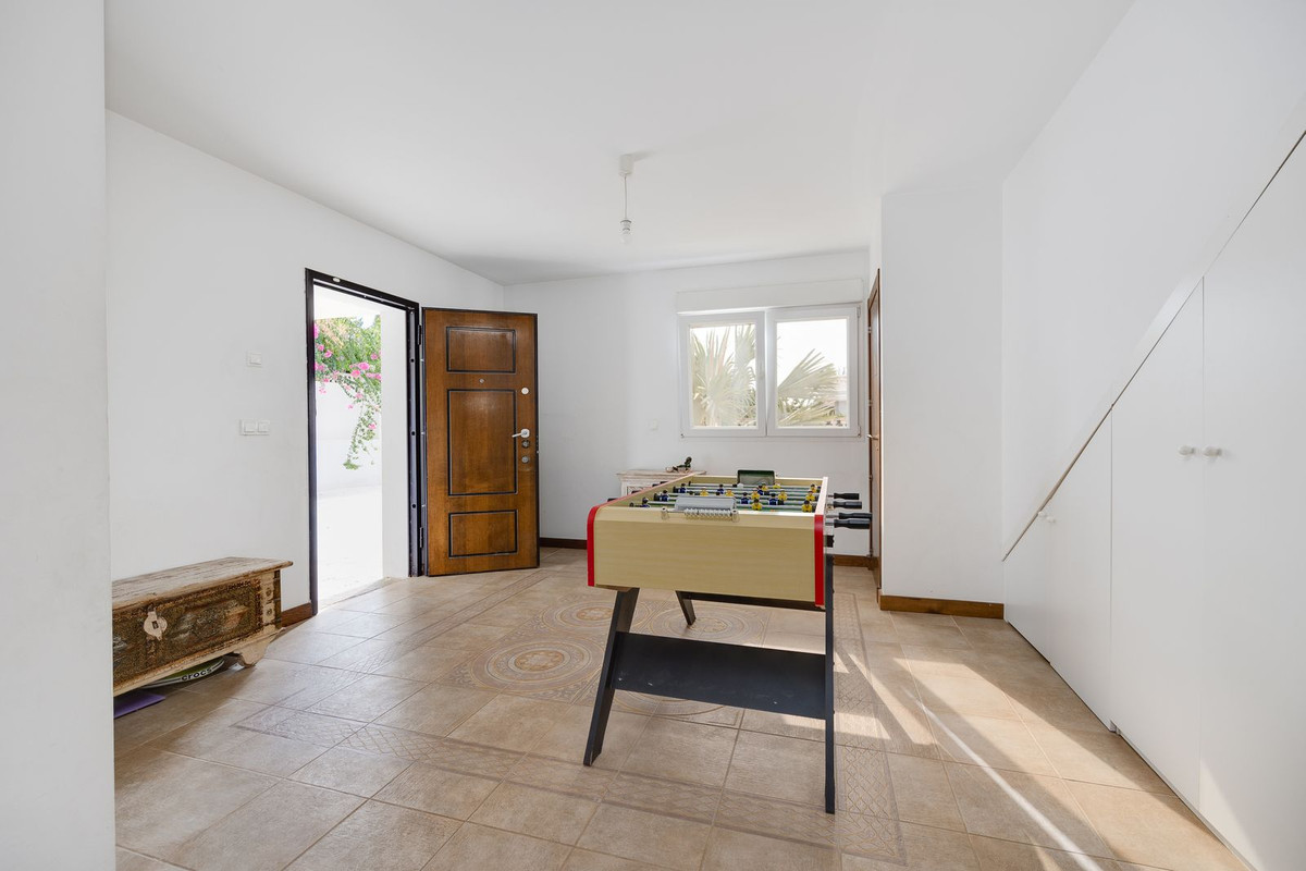 For sale - 4 Bedroom 4 Bathroom House - Detached Villa in Rojales - Ciudad Quesada  - Alicante