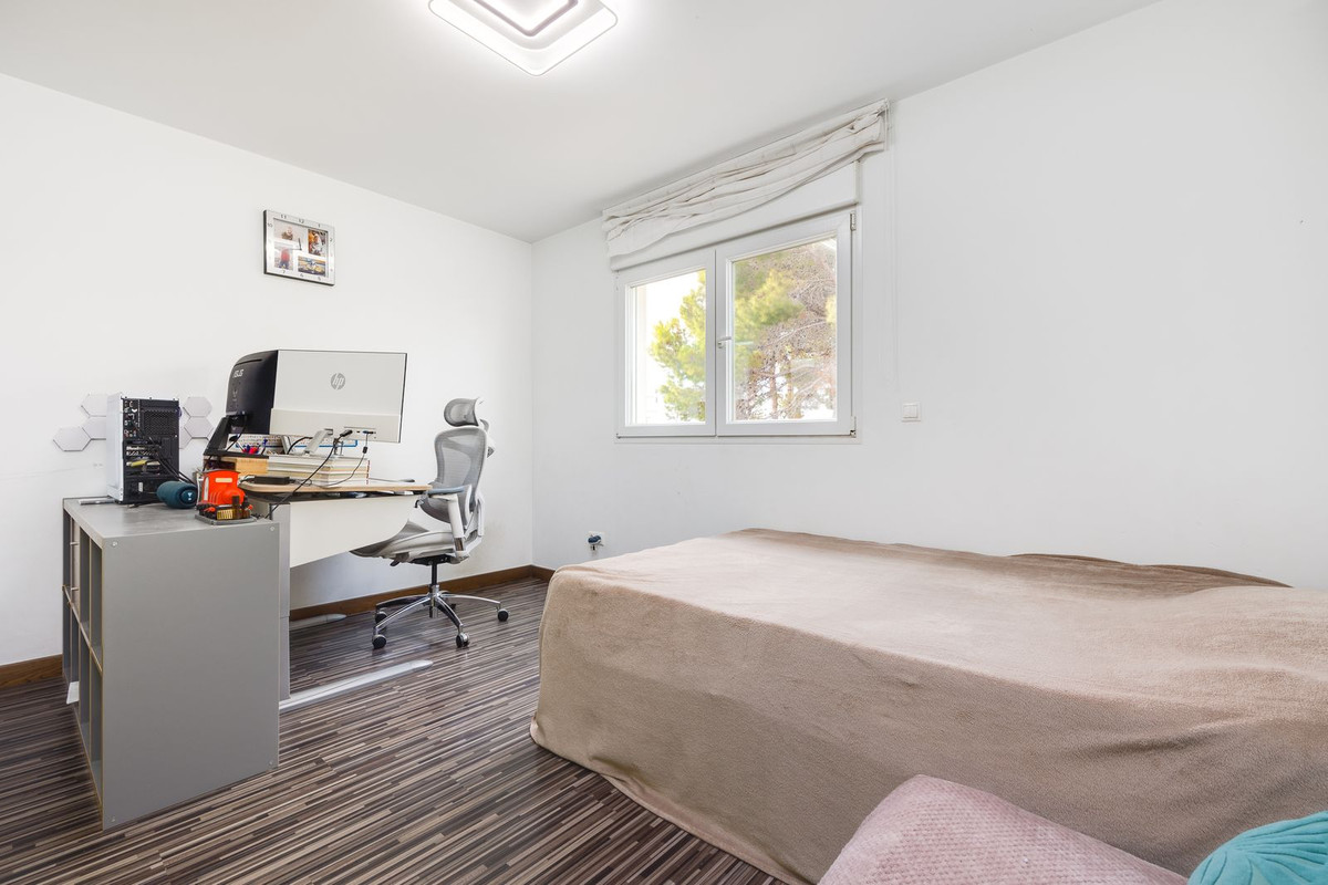 For sale - 4 Bedroom 4 Bathroom House - Detached Villa in Rojales - Ciudad Quesada  - Alicante