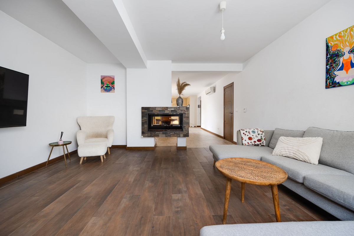 For sale - 4 Bedroom 4 Bathroom House - Detached Villa in Rojales - Ciudad Quesada  - Alicante