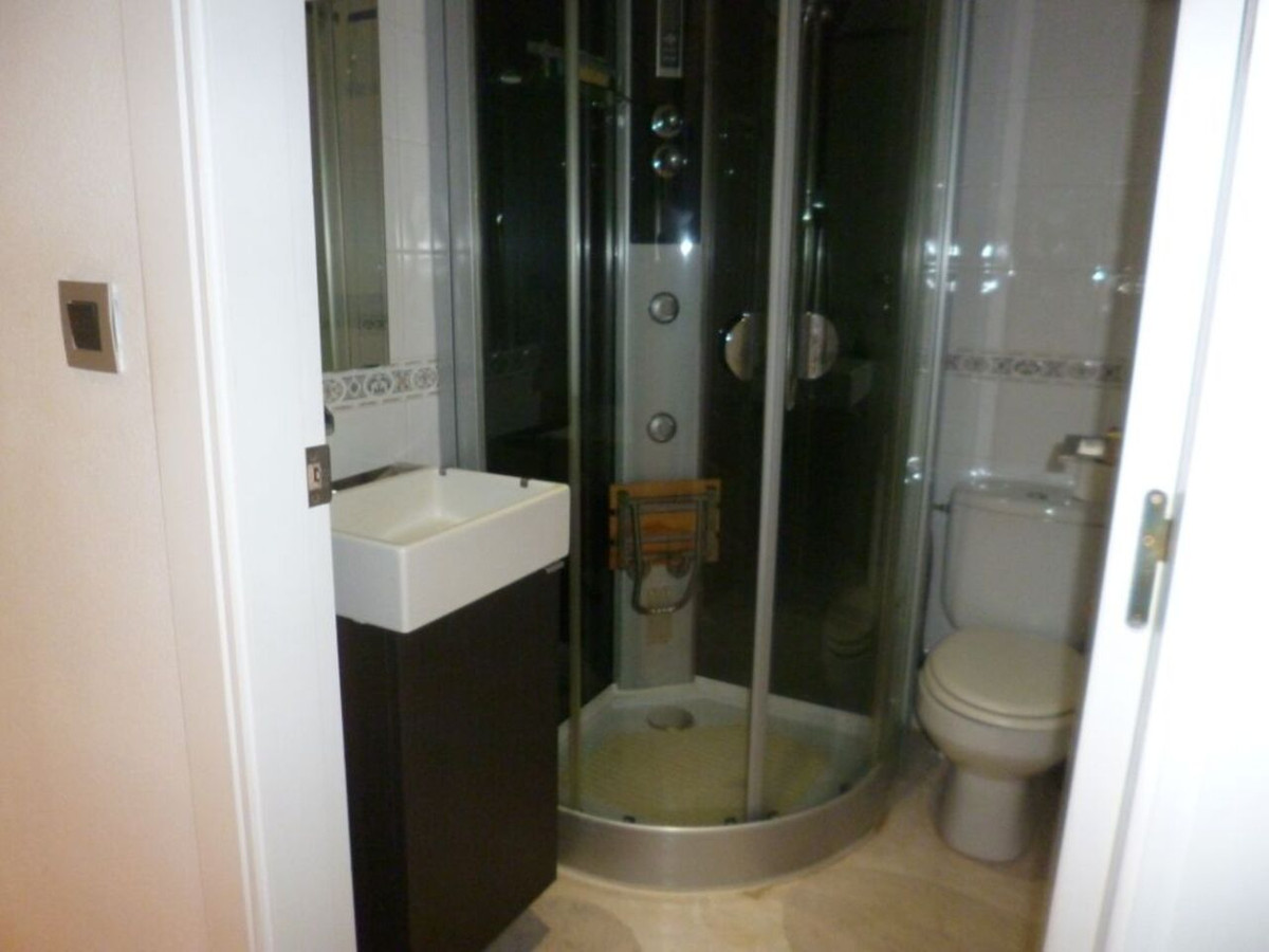 For sale - 3 Bedroom 2 Bathroom Apartment - Middle Floor Apartment in Orihuela - La Florida  - Alicante