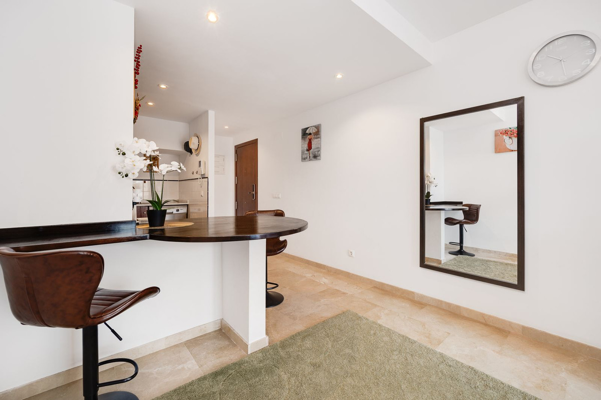 For sale - 2 Bedroom 1 Bathroom Penthouse in Punta Prima - Punta Prima  - Alicante