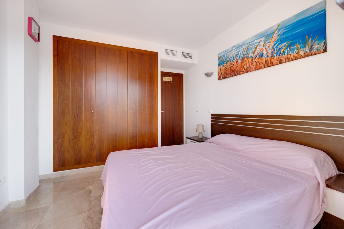For sale - 2 Bedroom 1 Bathroom Penthouse in Punta Prima - Punta Prima  - Alicante