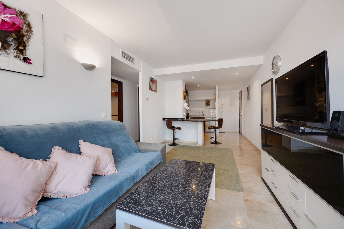 For sale - 2 Bedroom 1 Bathroom Penthouse in Punta Prima - Punta Prima  - Alicante