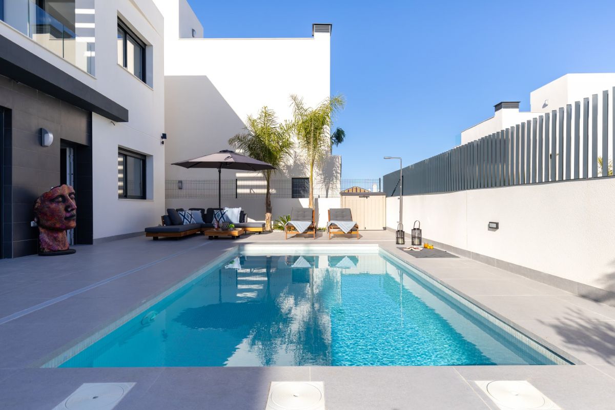 For sale - 3 Bedroom 2 Bathroom Villa in ALGORFA - , ALGORFA, Alicante, Spain - Alicante