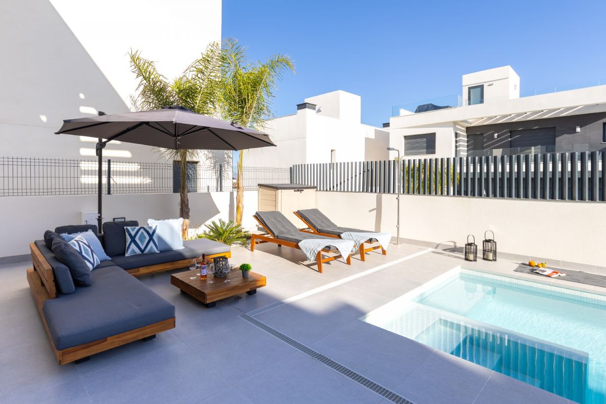 For sale - 3 Bedroom 2 Bathroom Villa in ALGORFA - , ALGORFA, Alicante, Spain - Alicante