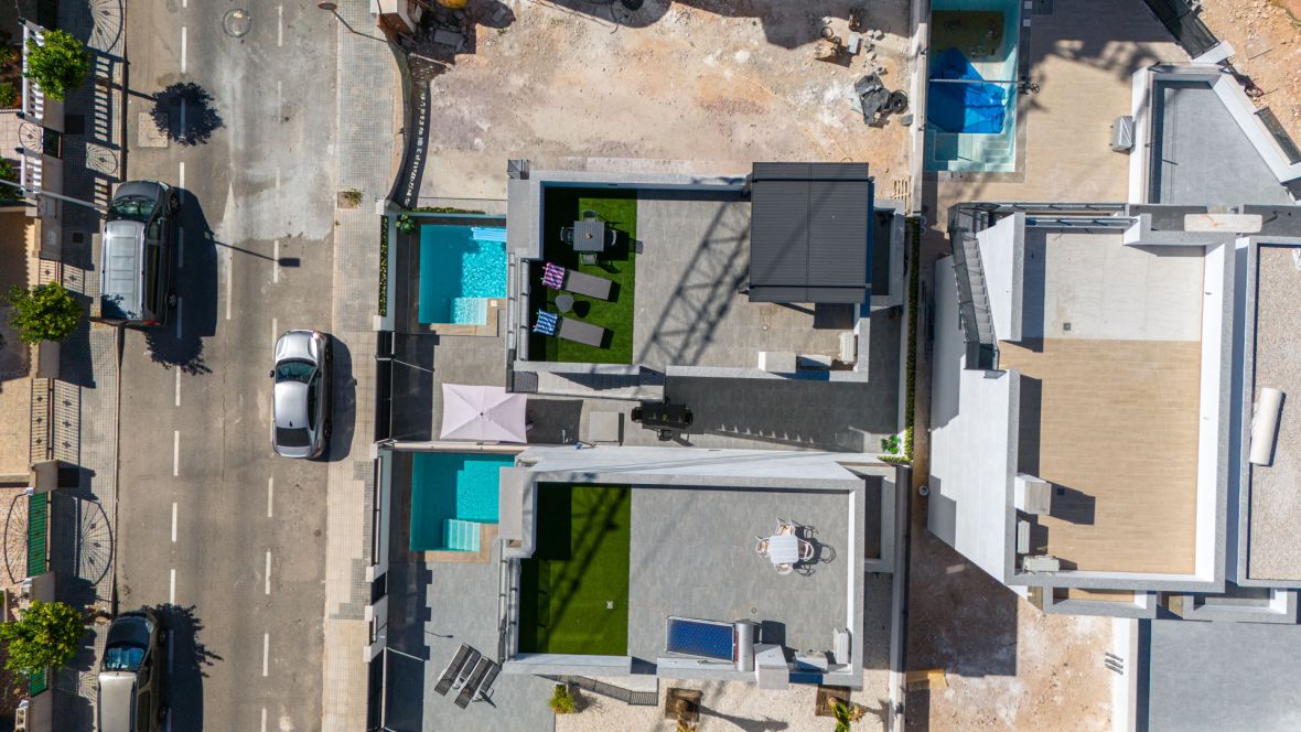 For sale - 3 Bedroom 3 Bathroom villa in Torrevieja -  - Alicante