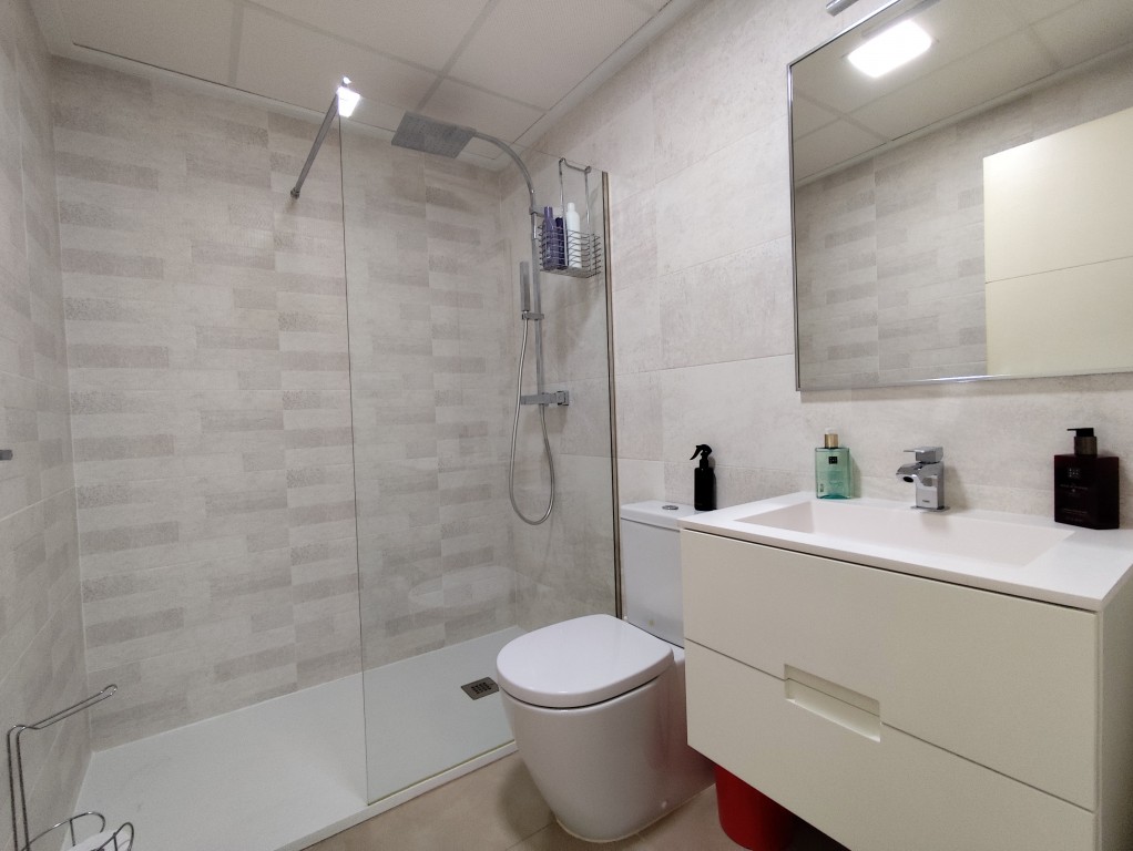 For sale - 2 Bedroom 2 Bathroom Penthouse in Vistabella Golf -  - Alicante