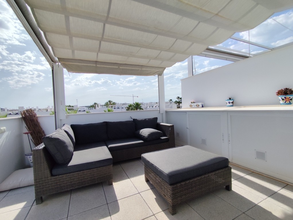 For sale - 2 Bedroom 2 Bathroom Penthouse in Vistabella Golf -  - Alicante