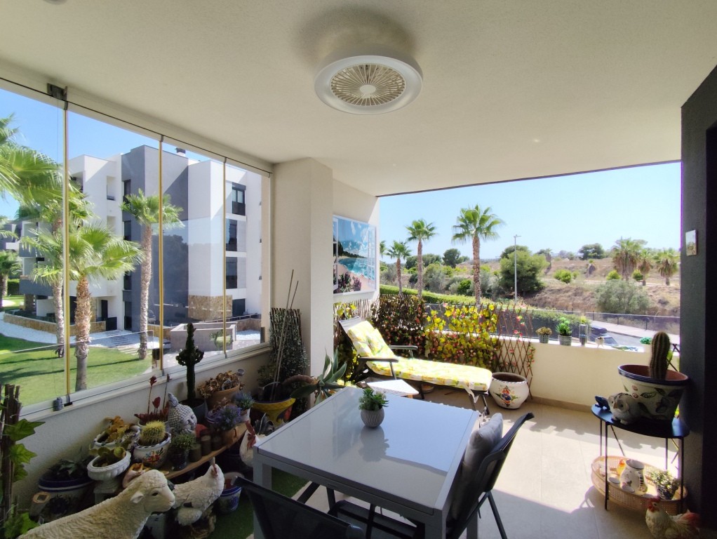 For sale - 2 Bedroom 2 Bathroom Apartment in Orihuela Costa -  - Alicante
