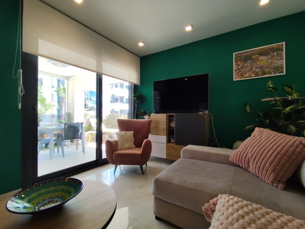 For sale - 2 Bedroom 2 Bathroom Apartment in Orihuela Costa -  - Alicante