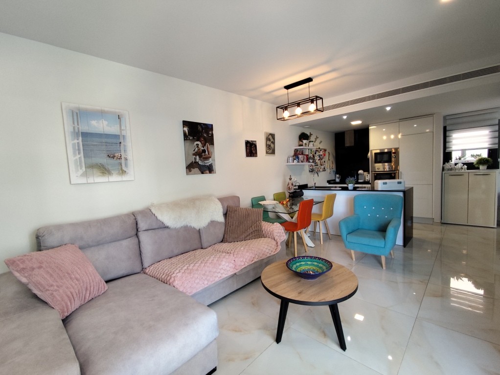 For sale - 2 Bedroom 2 Bathroom Apartment in Orihuela Costa -  - Alicante
