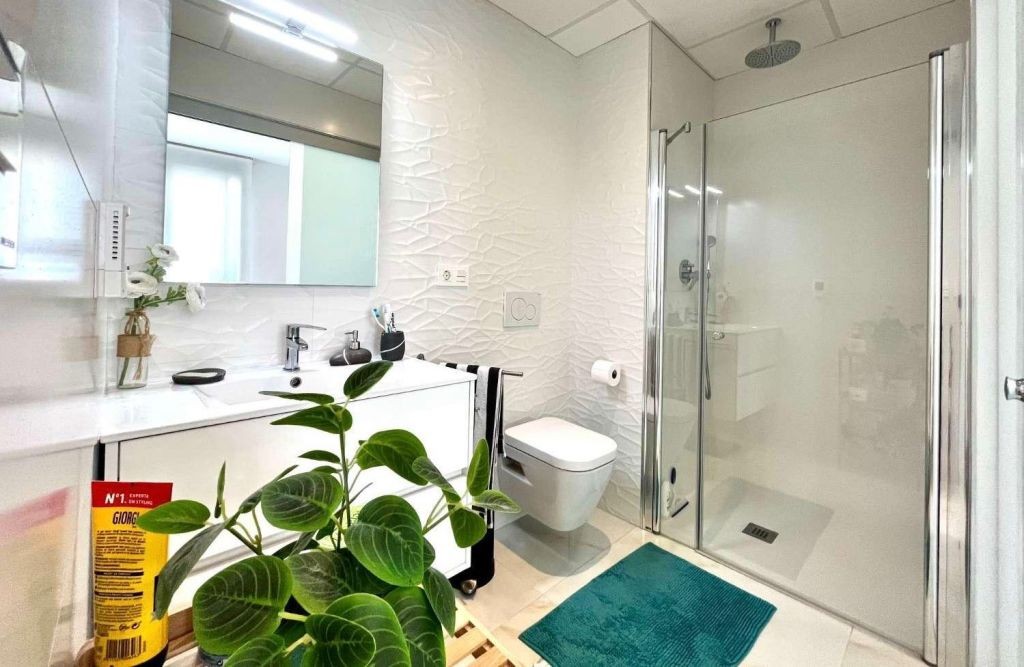 For sale - 2 Bedroom 2 Bathroom Apartment in Orihuela Costa -  - Alicante