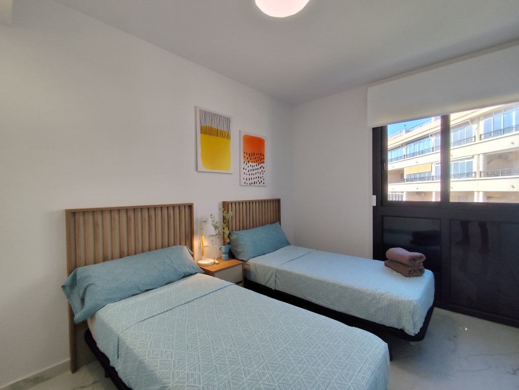 For sale - 2 Bedroom 2 Bathroom Apartment in Playa Flamenca -  - Alicante