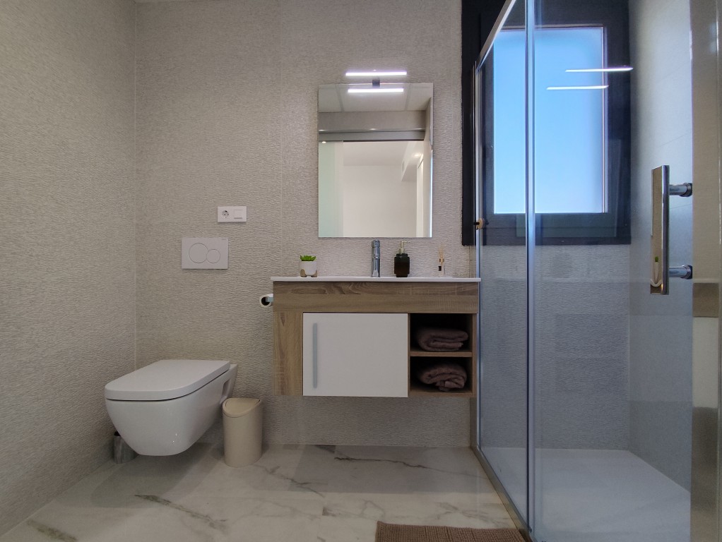 For sale - 2 Bedroom 2 Bathroom Apartment in Playa Flamenca -  - Alicante