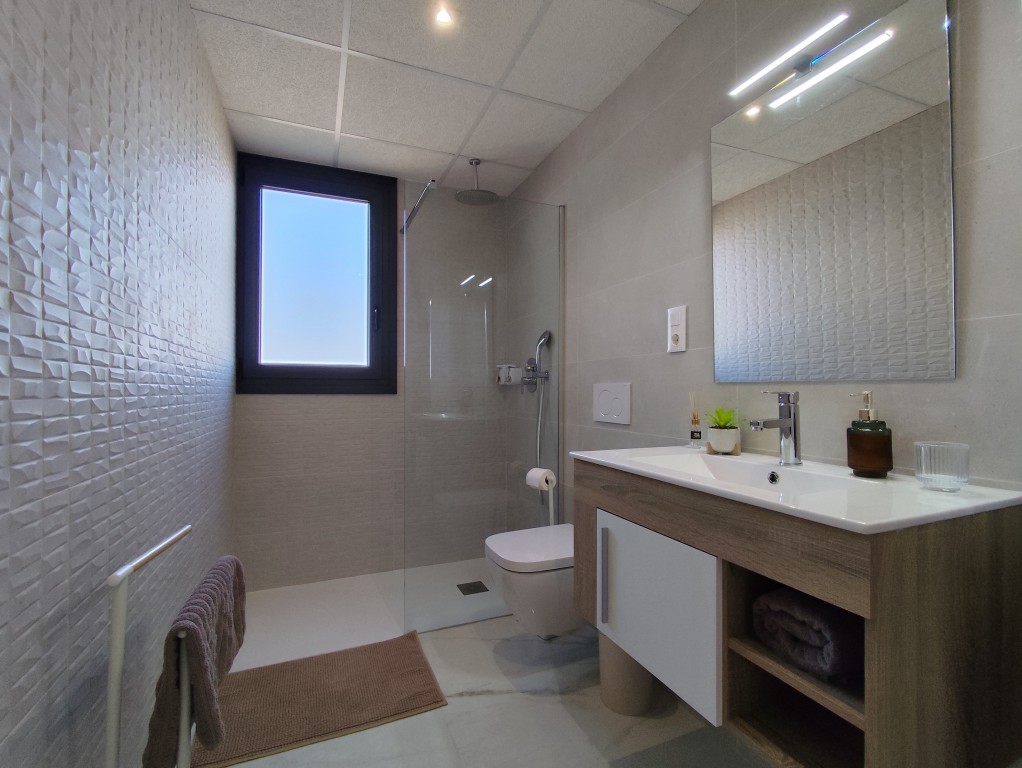 For sale - 2 Bedroom 2 Bathroom Apartment in Playa Flamenca -  - Alicante