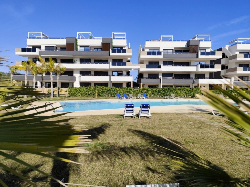 For sale - 2 Bedroom 2 Bathroom Apartment in Playa Flamenca -  - Alicante
