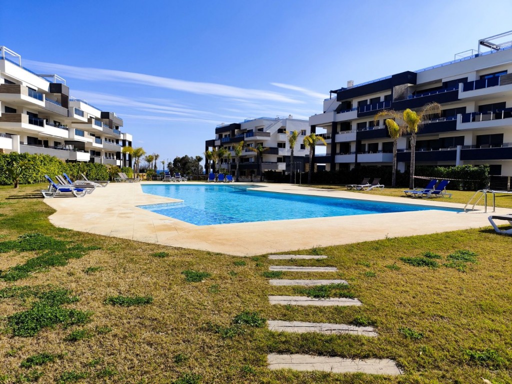 For sale - 2 Bedroom 2 Bathroom Apartment in Playa Flamenca -  - Alicante