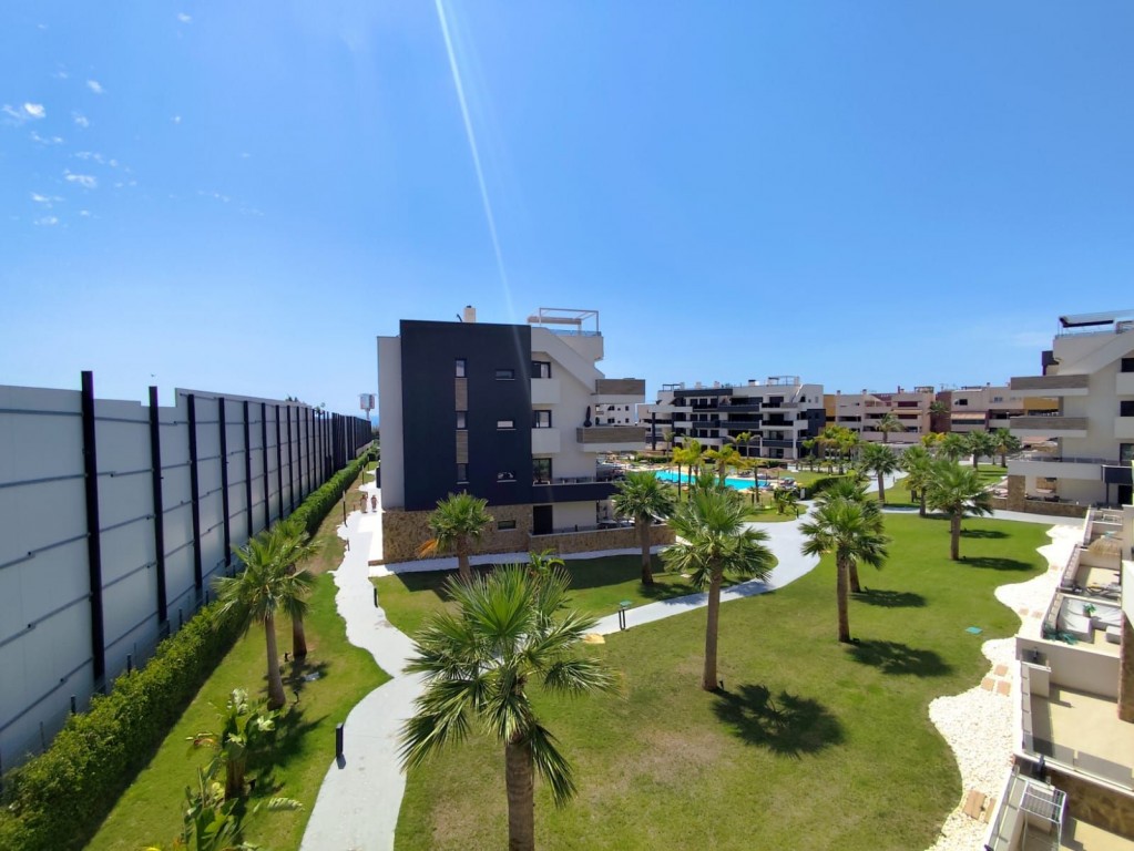 For sale - 2 Bedroom 2 Bathroom Apartment in Playa Flamenca -  - Alicante