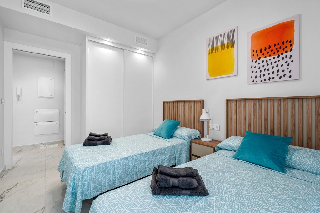 For sale - 2 Bedroom 2 Bathroom Apartment in Orihuela Costa -  - Alicante