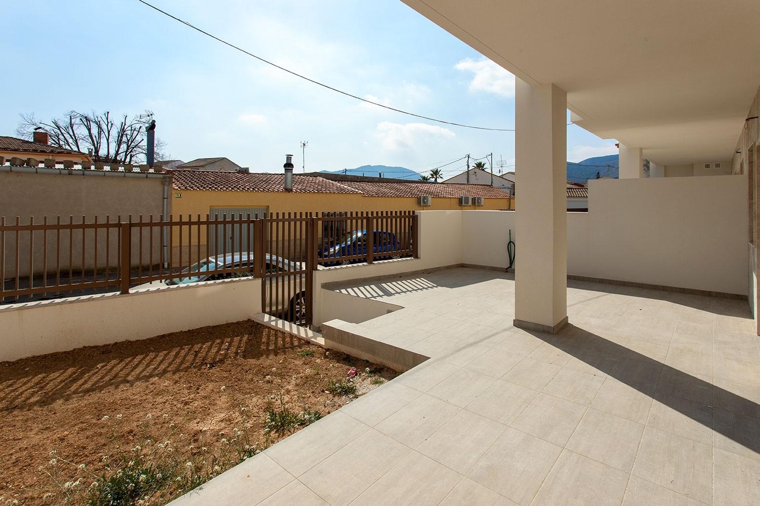 For sale - 3 Bedroom 2 Bathroom Bungalow in Hondón de las Nieves - El Salero  - Alicante