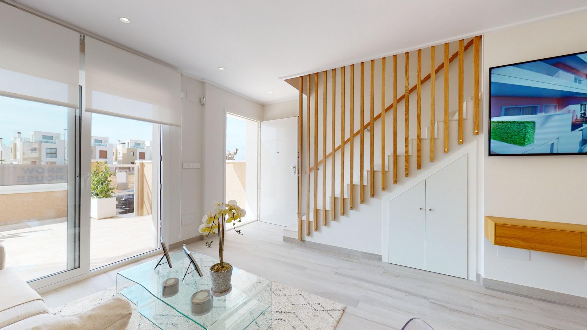 For sale - 3 Bedroom 2 Bathroom Town House in Pilar de La Horadada - Lo Monte  - Alicante