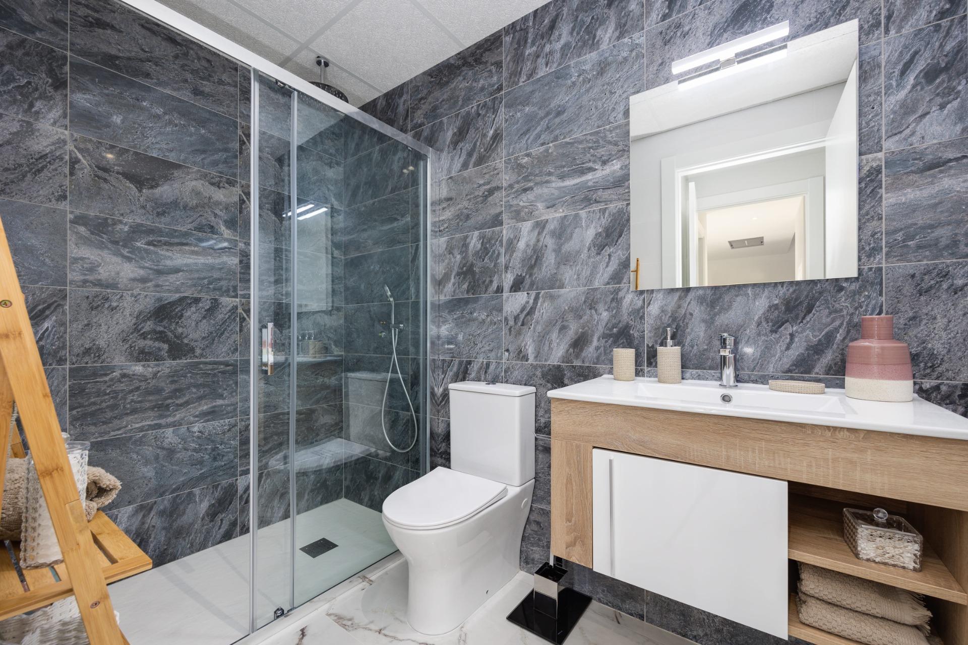 For sale - 2 Bedroom 2 Bathroom Apartment in San Miguel de Salinas - Pueblo  - Alicante