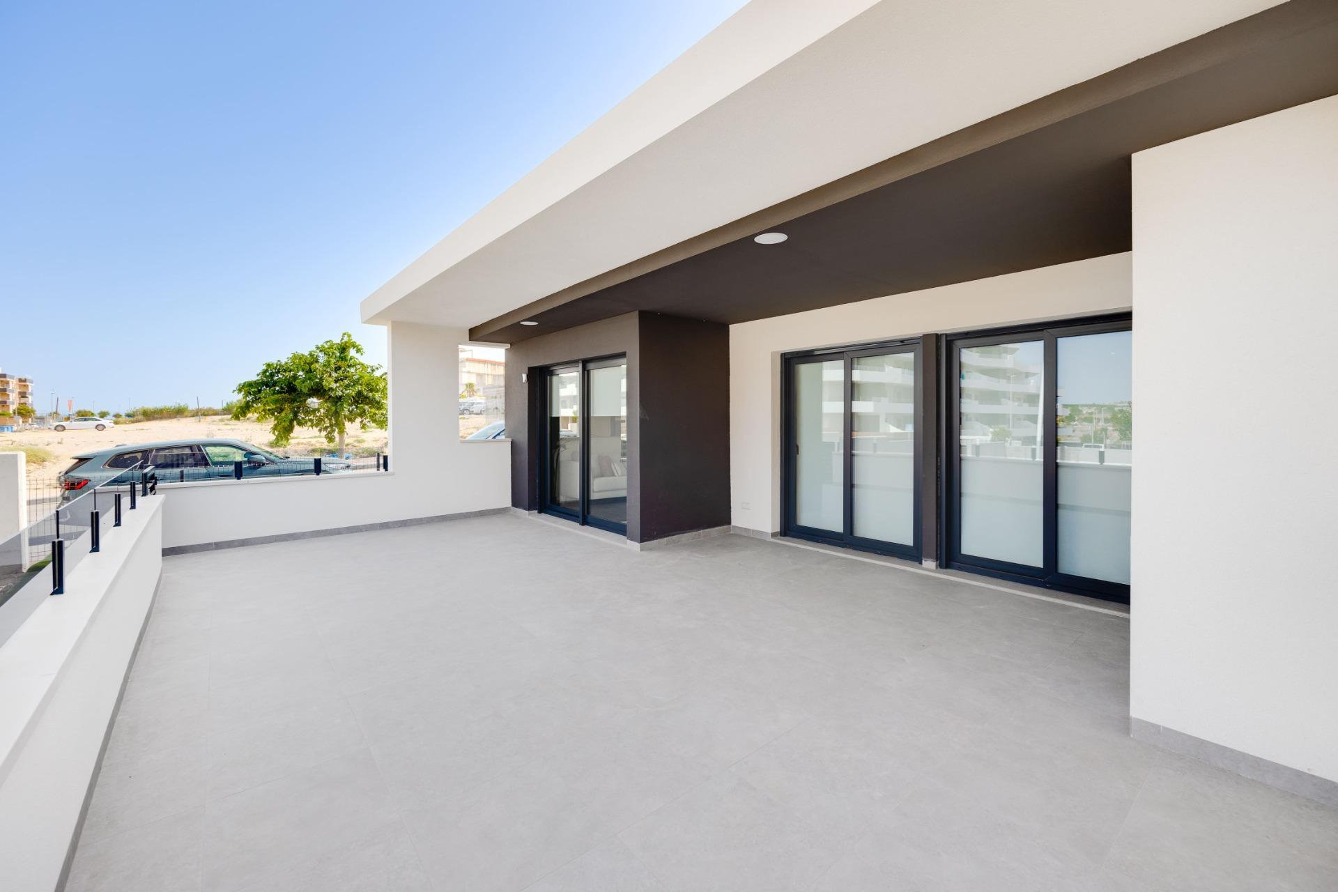 For sale - 2 Bedroom 2 Bathroom Apartment in San Miguel de Salinas - Pueblo  - Alicante