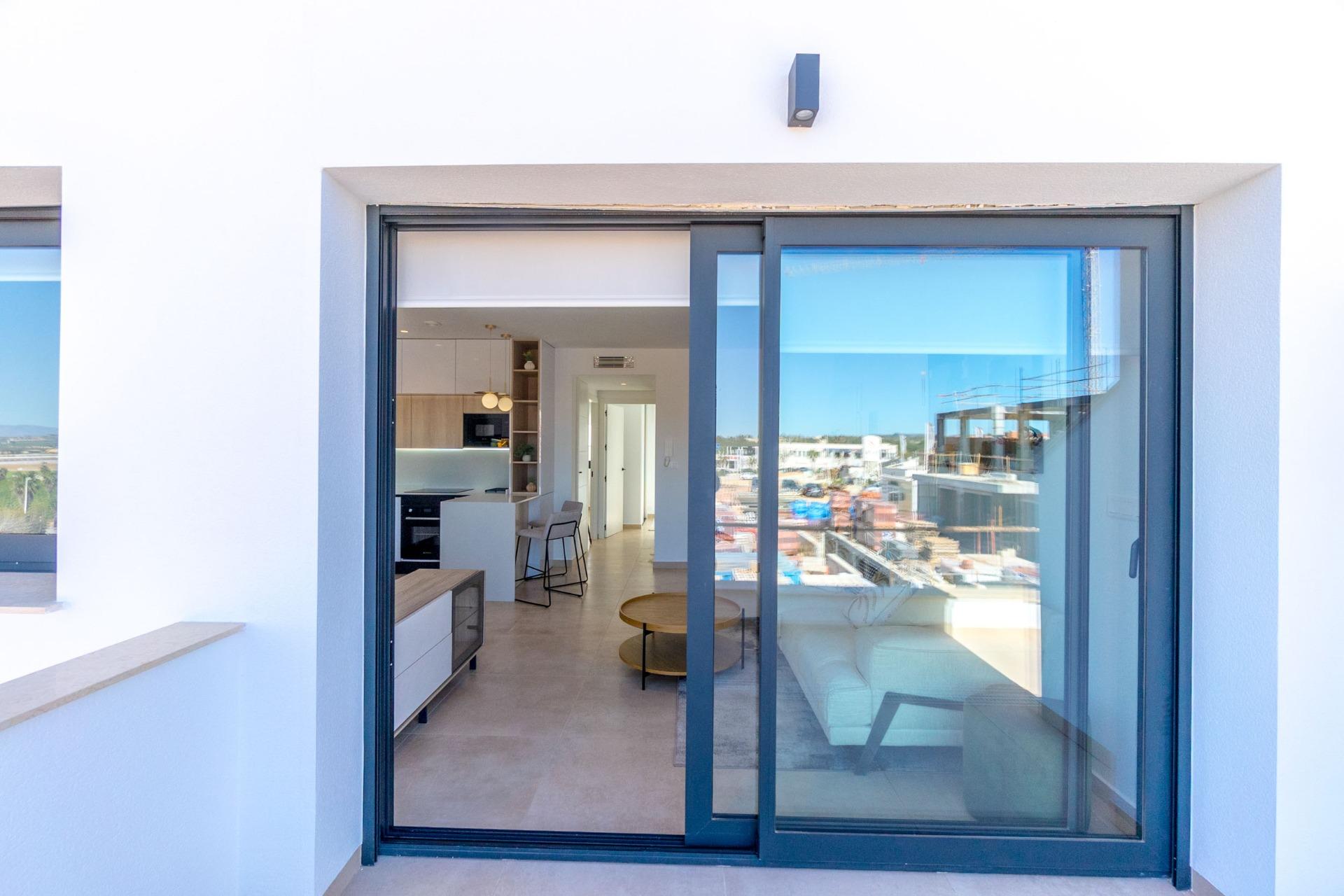 For sale - 2 Bedroom 2 Bathroom Bungalow in Torrevieja - Los Balcones  - Alicante
