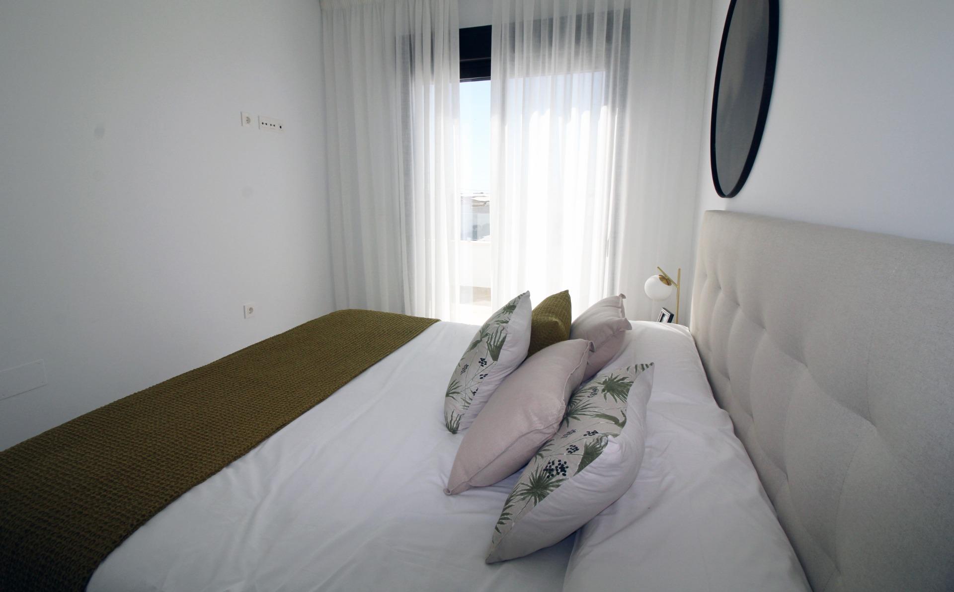 For sale - 4 Bedroom 2 Bathroom Villa in Pilar de La Horadada - parque Andromeda  - Alicante