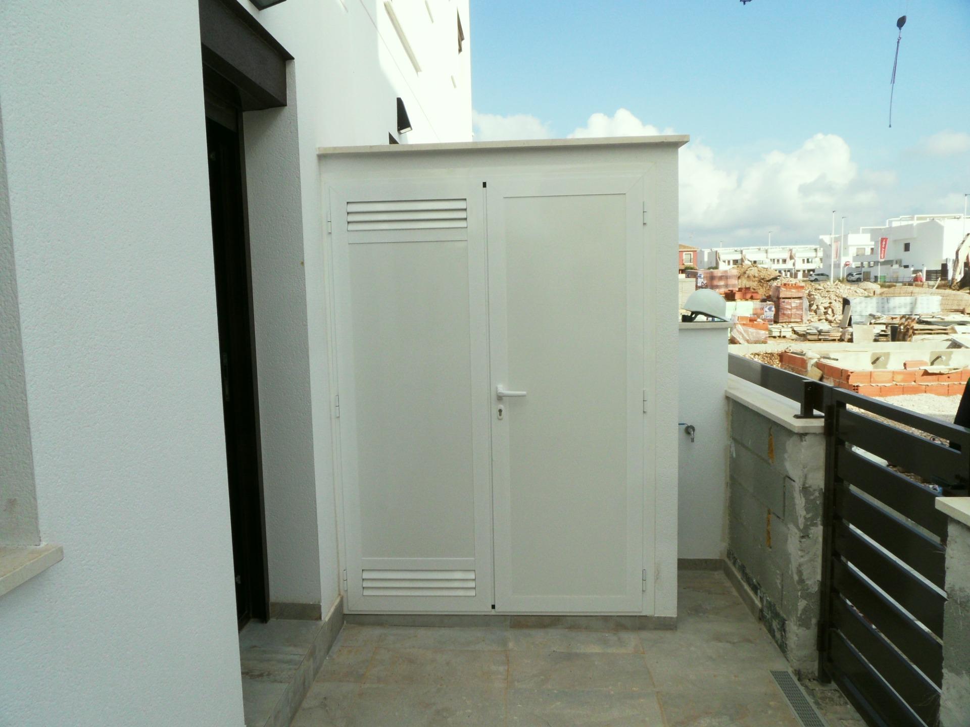 For sale - 4 Bedroom 2 Bathroom Villa in Pilar de La Horadada - parque Andromeda  - Alicante