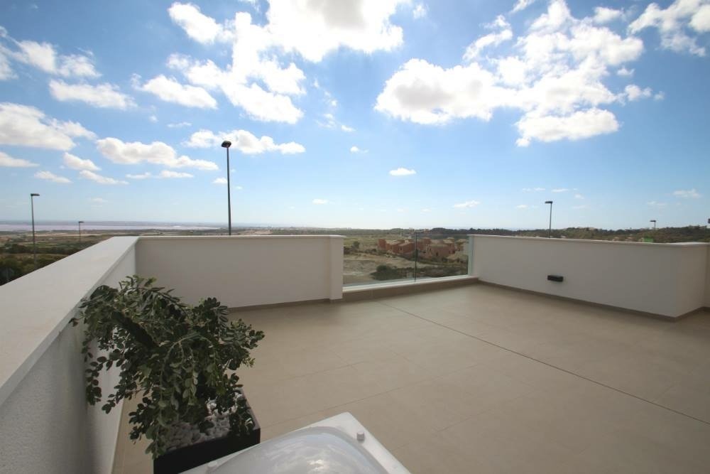 For sale - 3 Bedroom 3 Bathroom Villa in San Miguel de Salinas - Cerro Del Sol  - Alicante