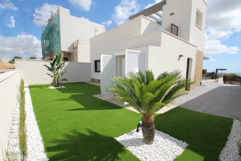 For sale - 3 Bedroom 3 Bathroom Villa in San Miguel de Salinas - Cerro Del Sol  - Alicante