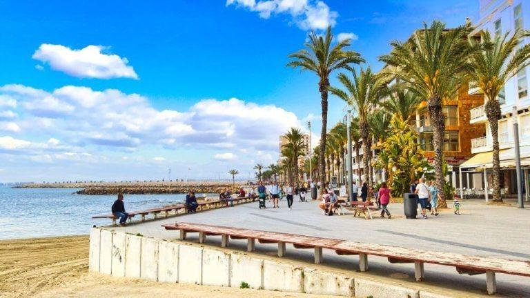 For sale - 1 Bedroom 1 Bathroom Apartment in Torrevieja - Centro  - Alicante