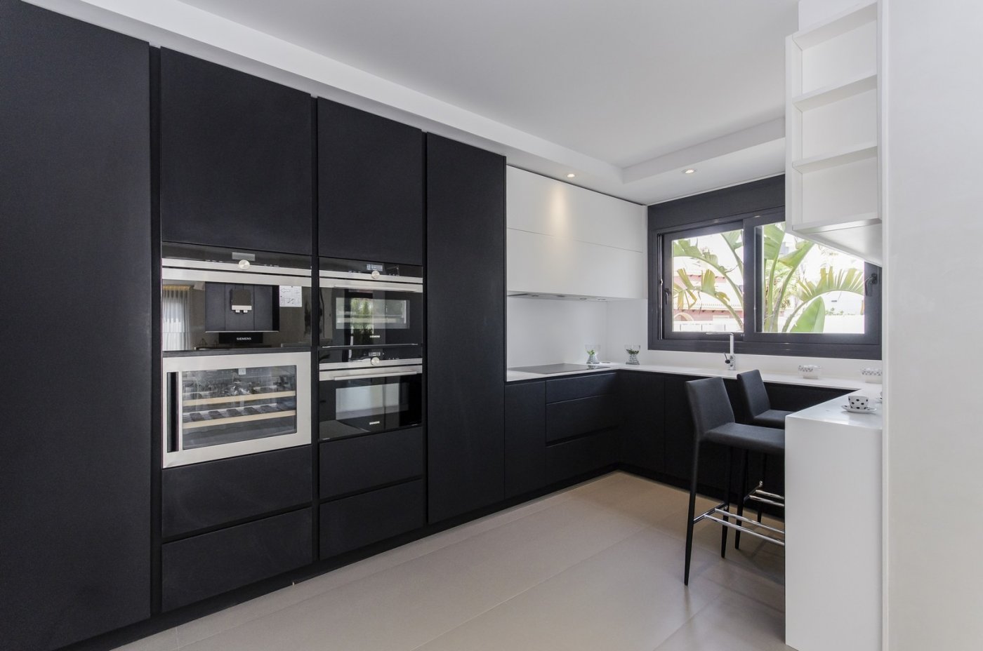 For sale - 3 Bedroom 2 Bathroom Villa in Orihuela Costa - Campoamor  - Alicante