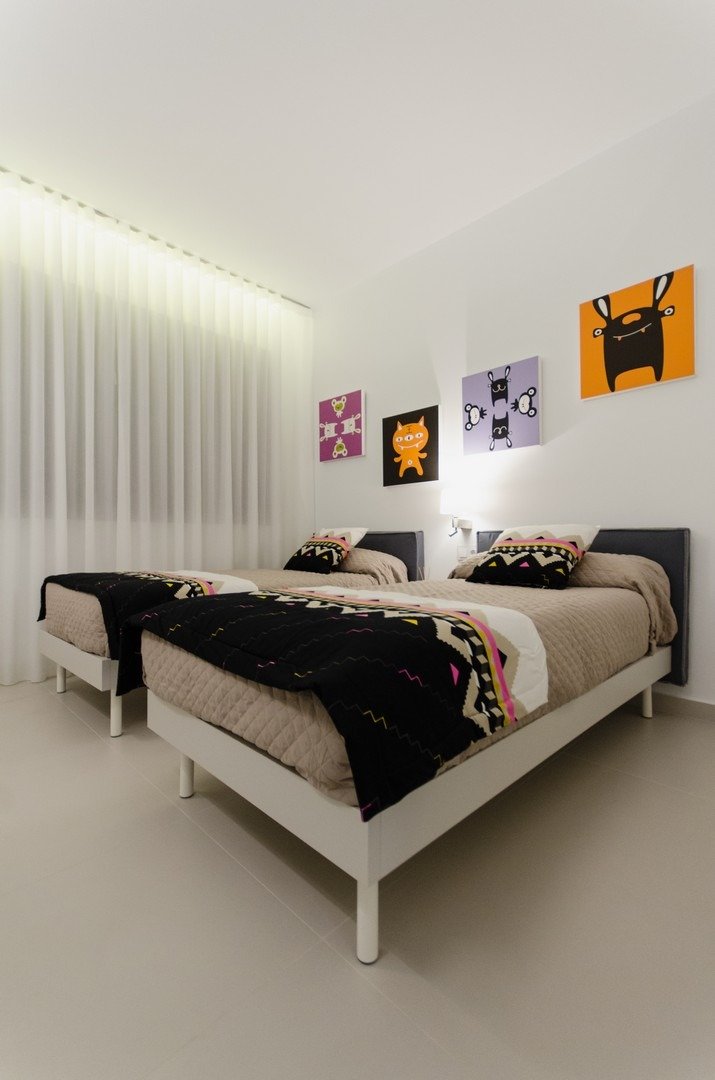 For sale - 4 Bedroom 2 Bathroom Villa in Orihuela Costa - Campoamor  - Alicante