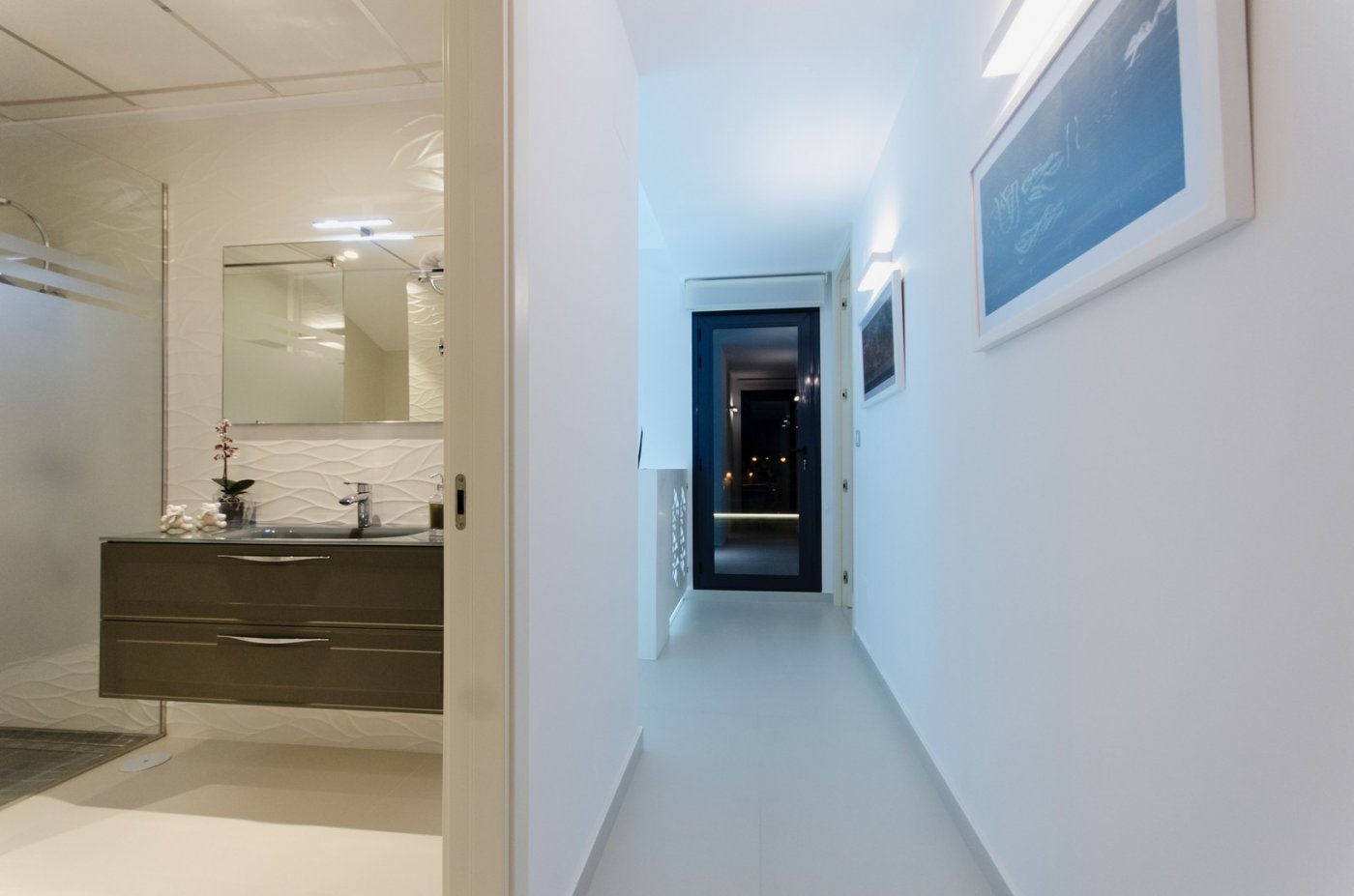 For sale - 4 Bedroom 2 Bathroom Villa in Orihuela Costa - Campoamor  - Alicante