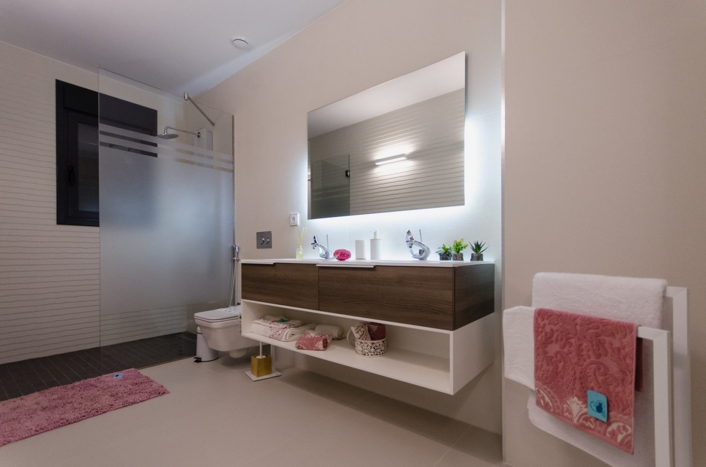 For sale - 4 Bedroom 2 Bathroom Villa in Orihuela Costa - Campoamor  - Alicante