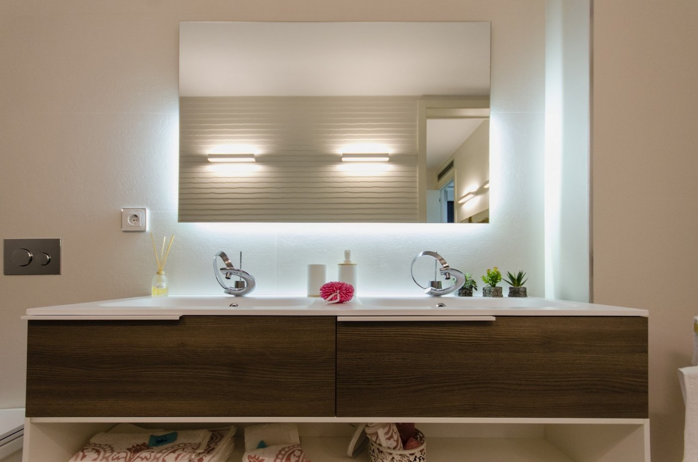 For sale - 4 Bedroom 2 Bathroom Villa in Orihuela Costa - Campoamor  - Alicante