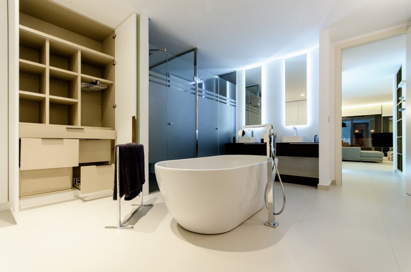 For sale - 4 Bedroom 2 Bathroom Villa in Orihuela Costa - Campoamor  - Alicante