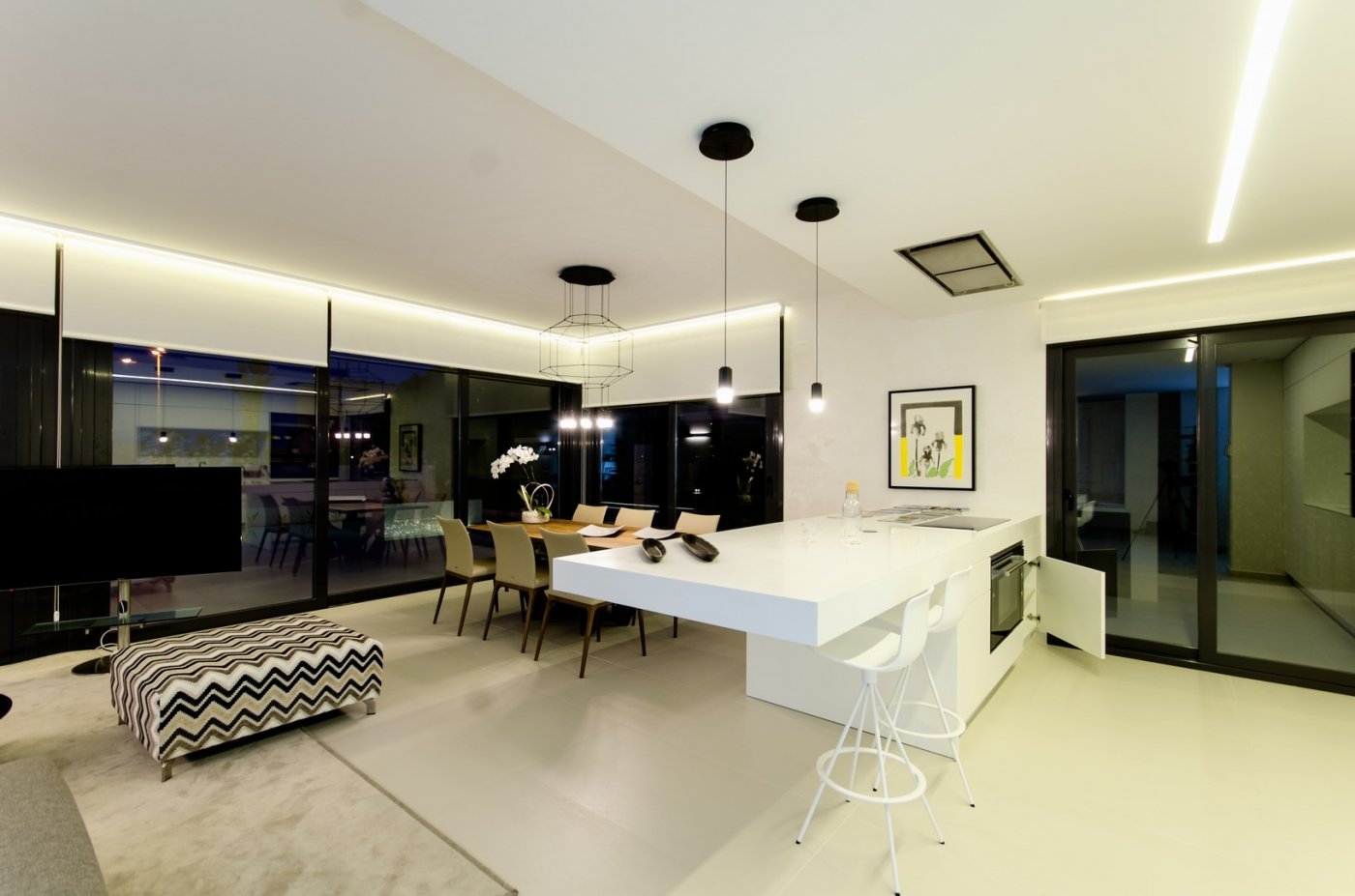 For sale - 4 Bedroom 2 Bathroom Villa in Orihuela Costa - Campoamor  - Alicante