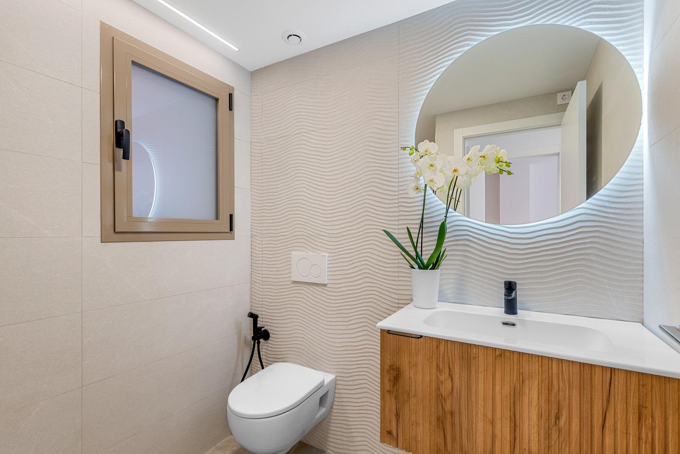 For sale - 3 Bedroom 2 Bathroom Apartment in Jacarilla - pueblo  - Alicante