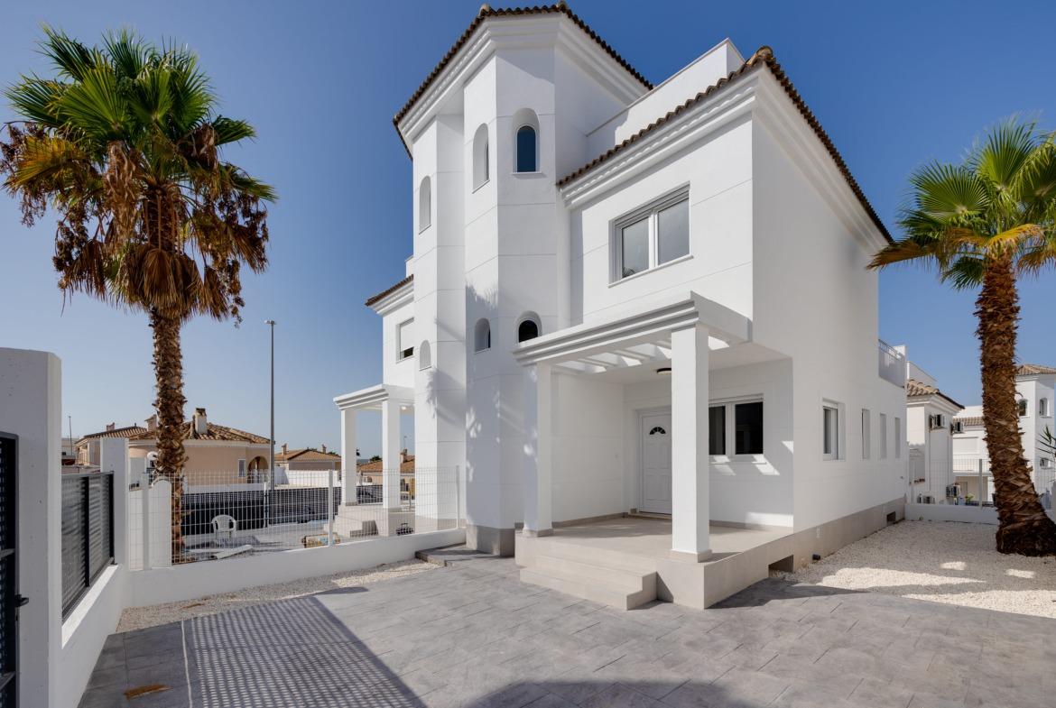 New Build - 3 Bedroom 3 Bathroom Villa in San Fulgencio - El Oasis  - Alicante