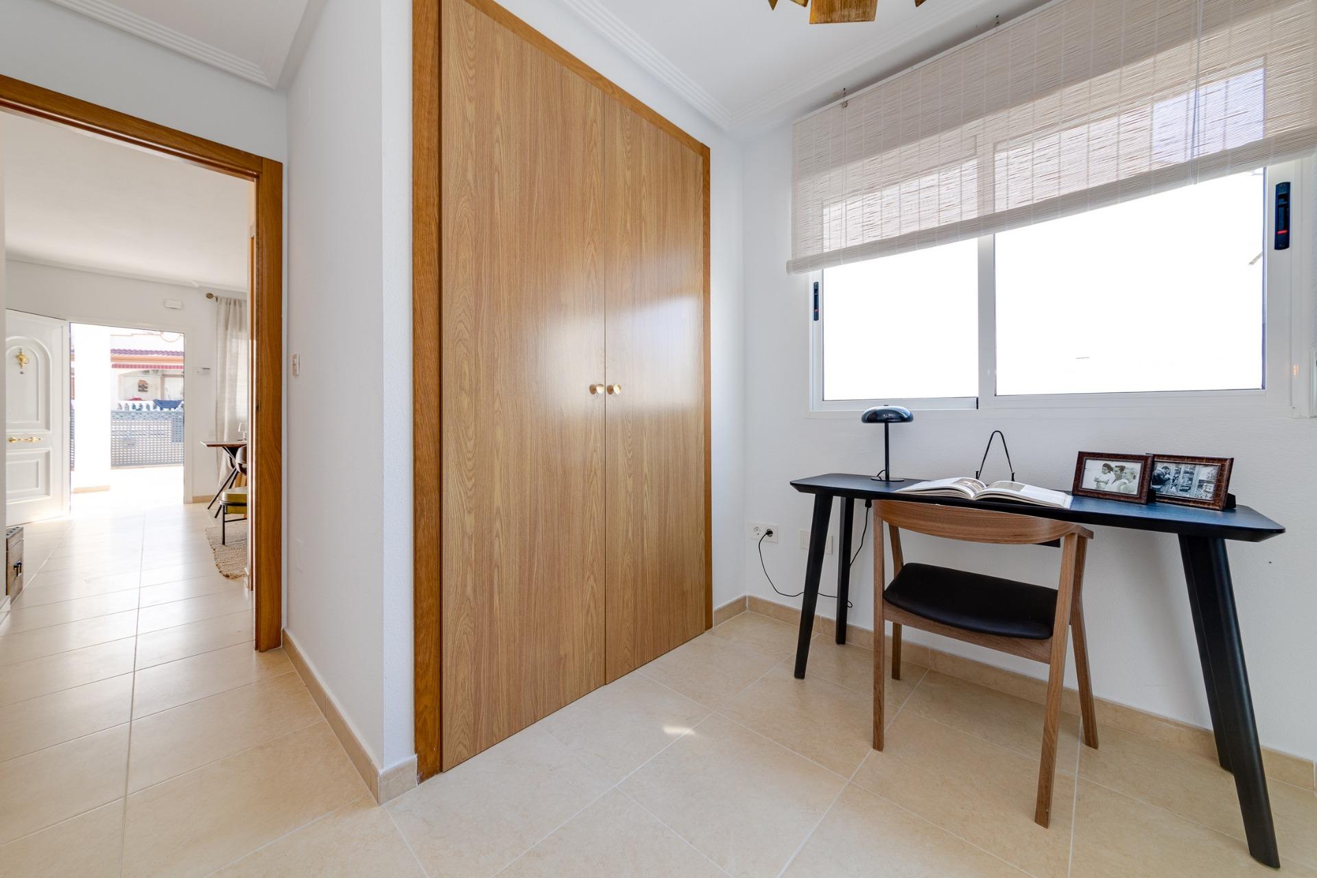 New Build - 3 Bedroom 3 Bathroom Villa in San Fulgencio - El Oasis  - Alicante